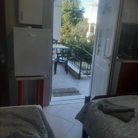 θωμάς χαρ,